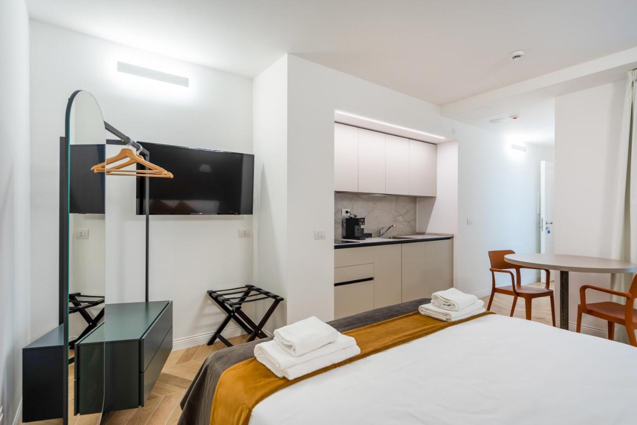 Domo Premium Apartments - Trieste Mazzini Екстериор снимка