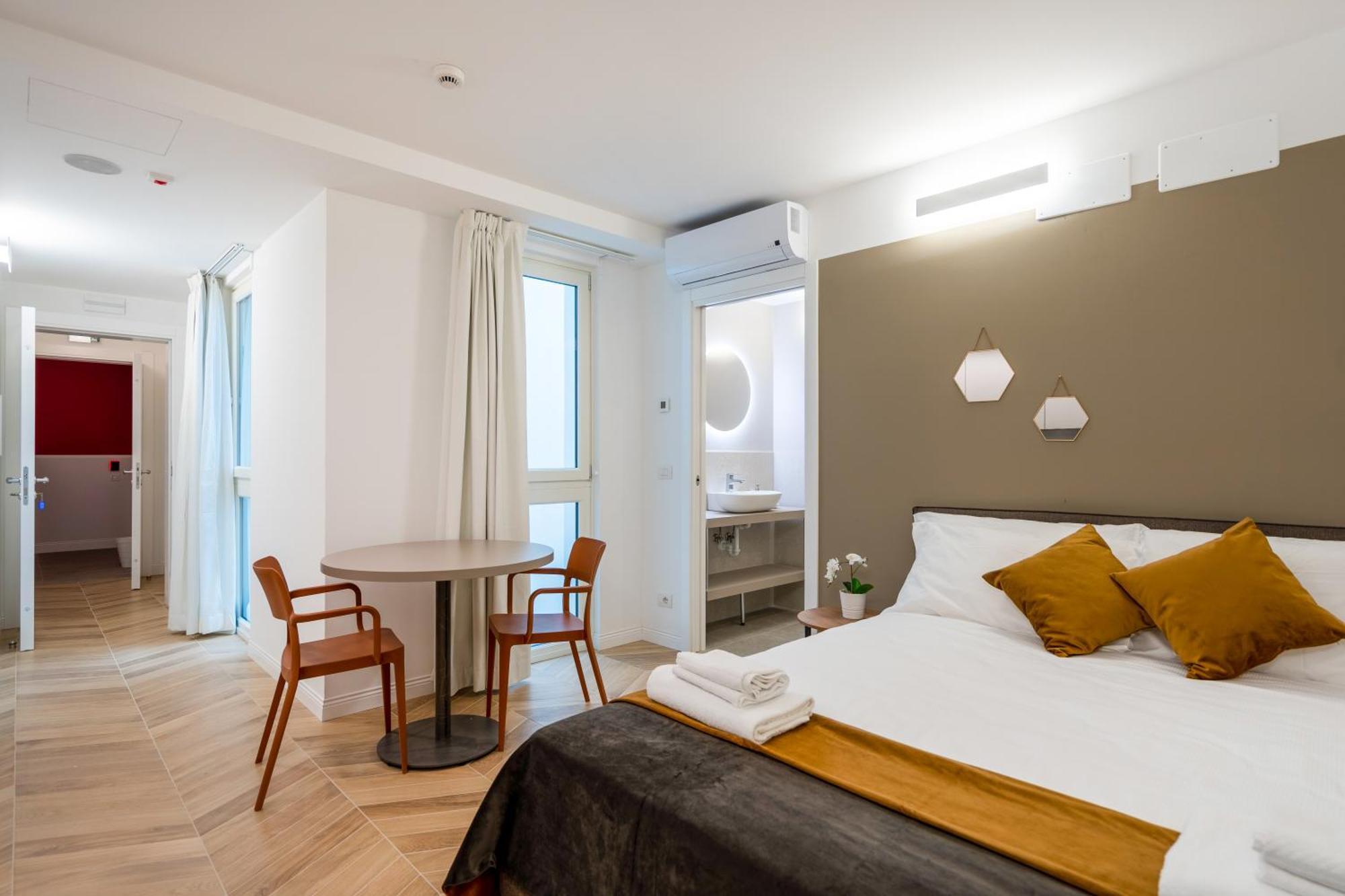 Domo Premium Apartments - Trieste Mazzini Екстериор снимка