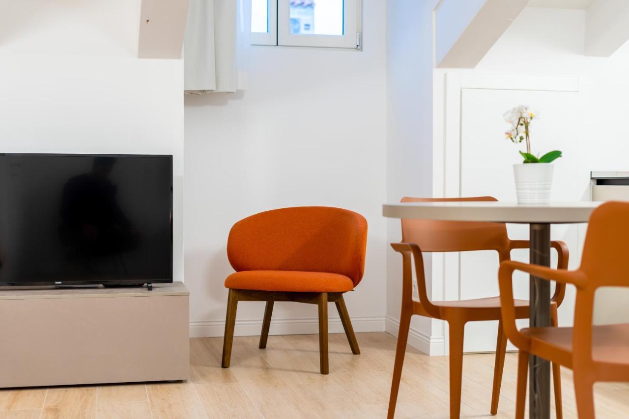Domo Premium Apartments - Trieste Mazzini Екстериор снимка